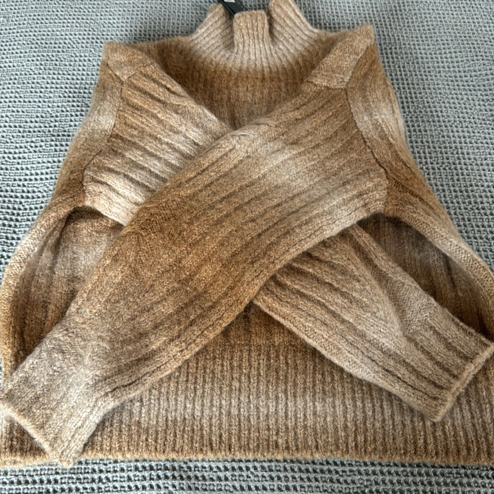 Banana Republic Celeste Ombre Alpaca Blend Sweater NWT M Italian Yarn - Picture 4 of 7